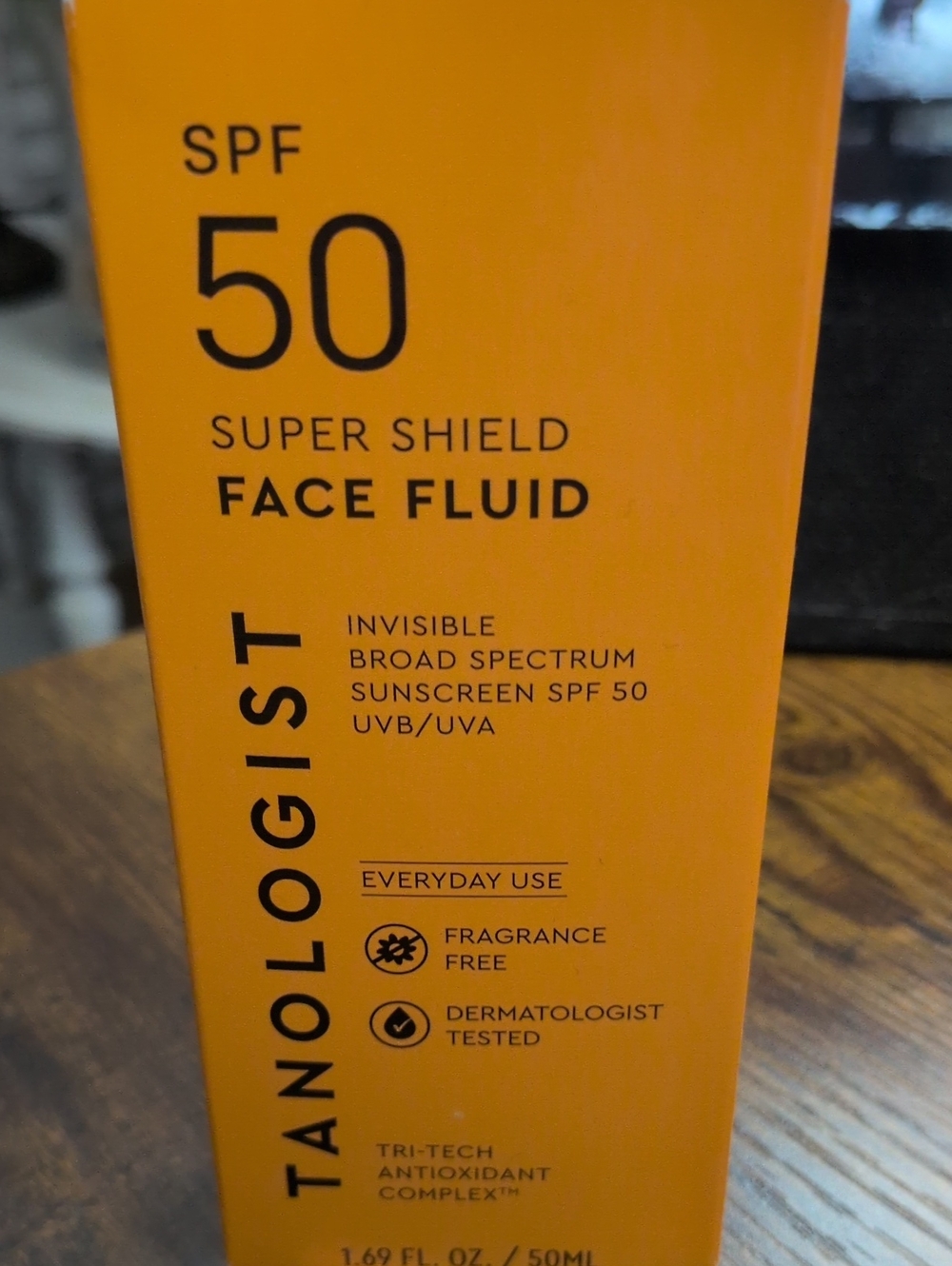 TANOLOGIST SPF 50 Super Shield Face Fluid - Invisible